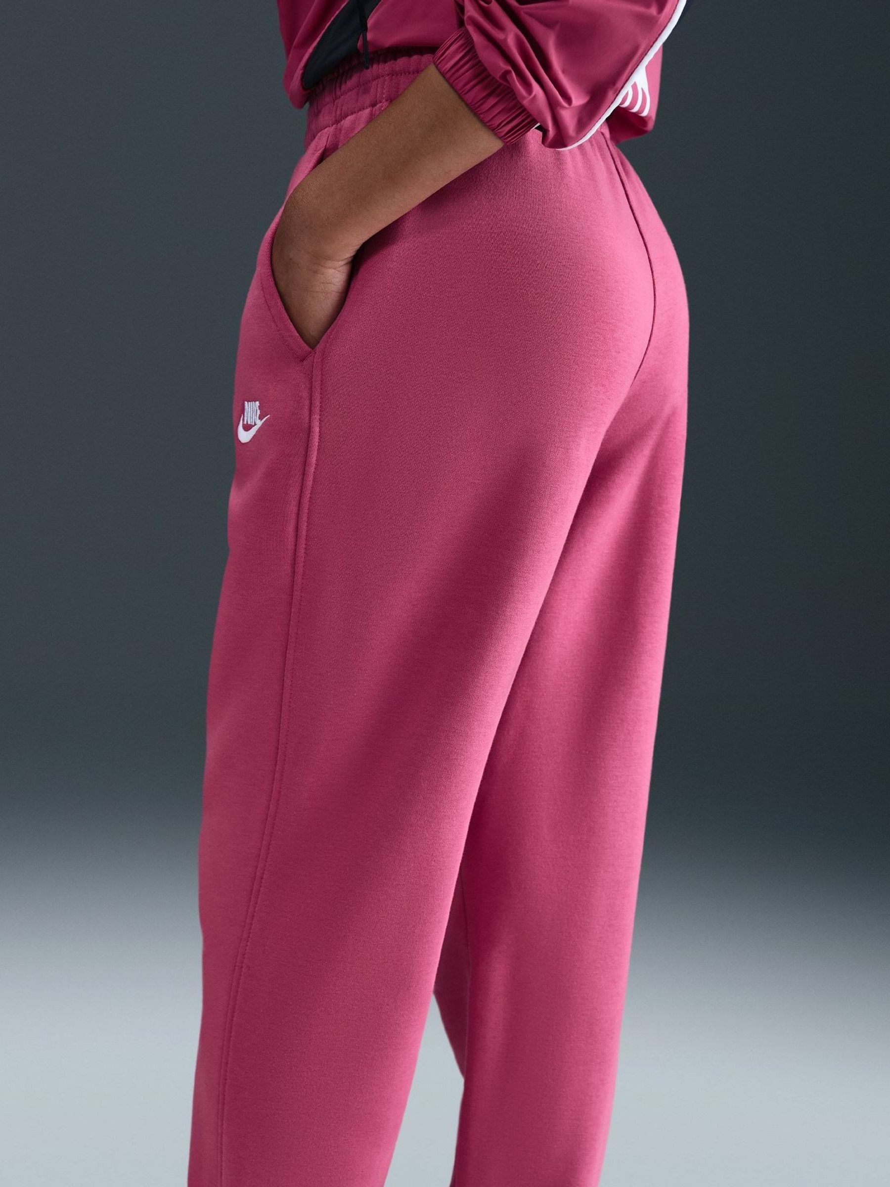 women's nike sportswear essential fleece jogger pants