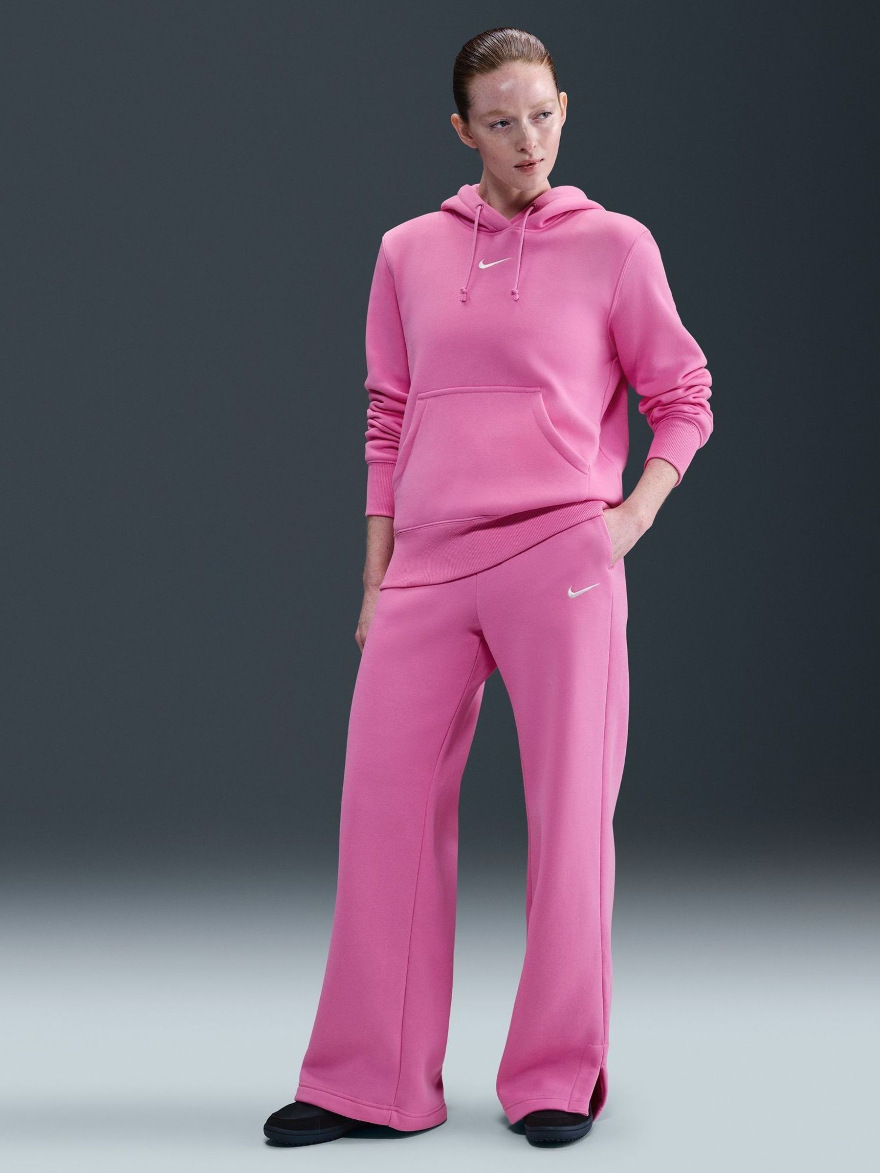 womens nike pink joggers