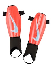 Rot - Nike Charge Fussball Schienbeinschoner - Bild 1 von 1