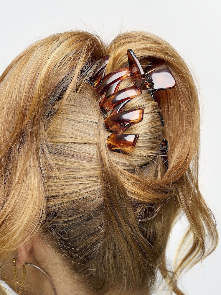 Brush Works Tortoiseshell Claw Clips 3 Pack - Image 4 of 4