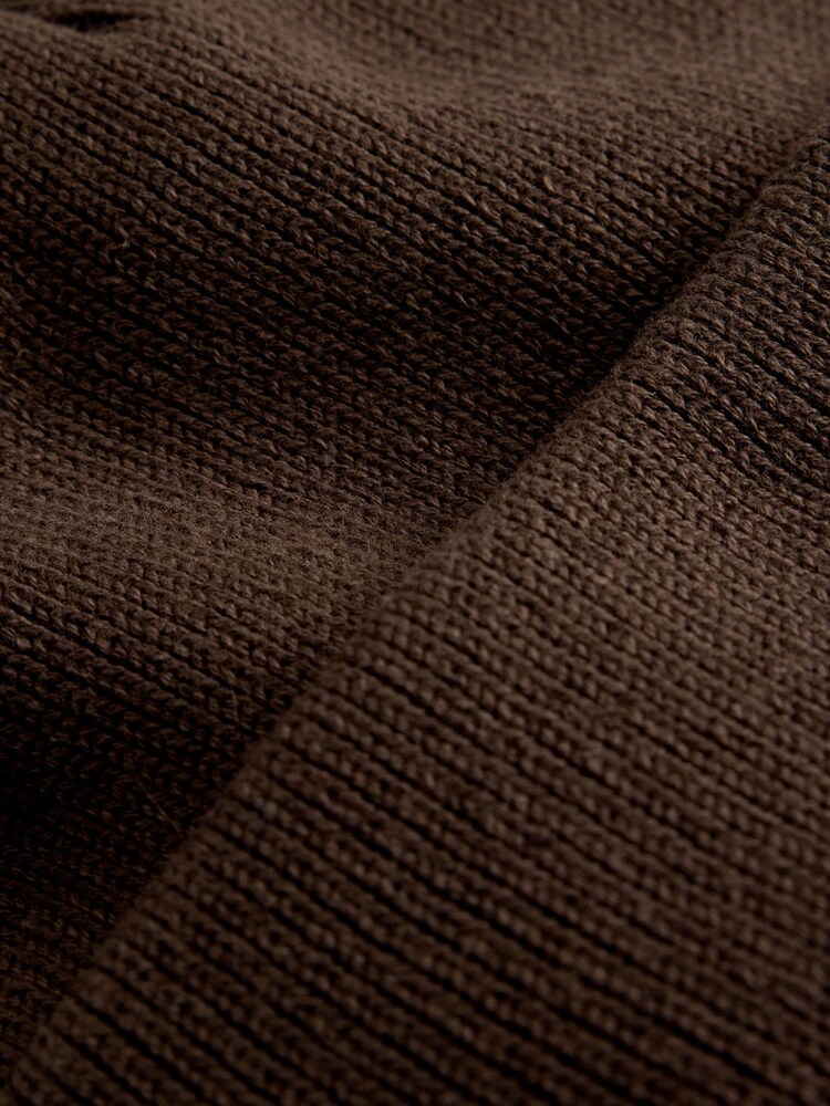 Levi's® Bracken Backpatch Beanie Knitted Hat - Image 4 of 4