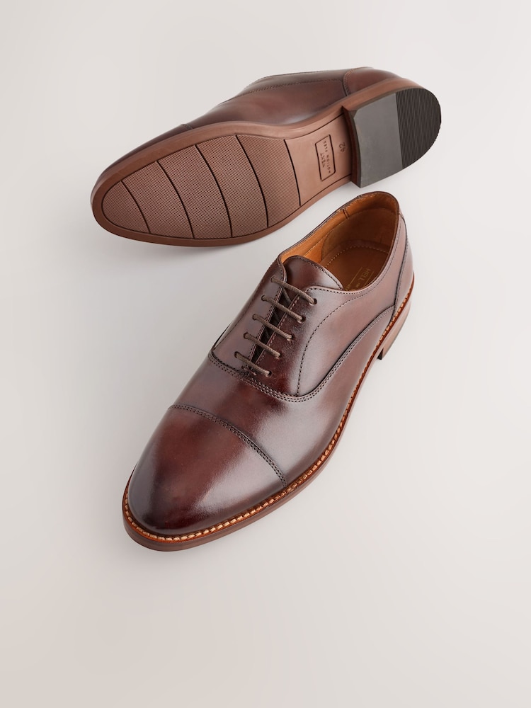 Brown Contrast Sole Leather Oxford Toecap Shoes - Image 2 of 4