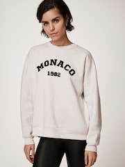 كريم - Mint Velvet Monaco Graphic Sweatshirt - صورة 2 من 8