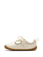 Clarks White Wide Fit (G) Toddler Roamer Trim Shoes - Image 2 of 6
