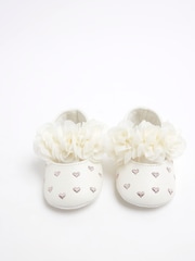River Island Cream Baby Girls Ruched Ballet Pumps - Image 2 of 5