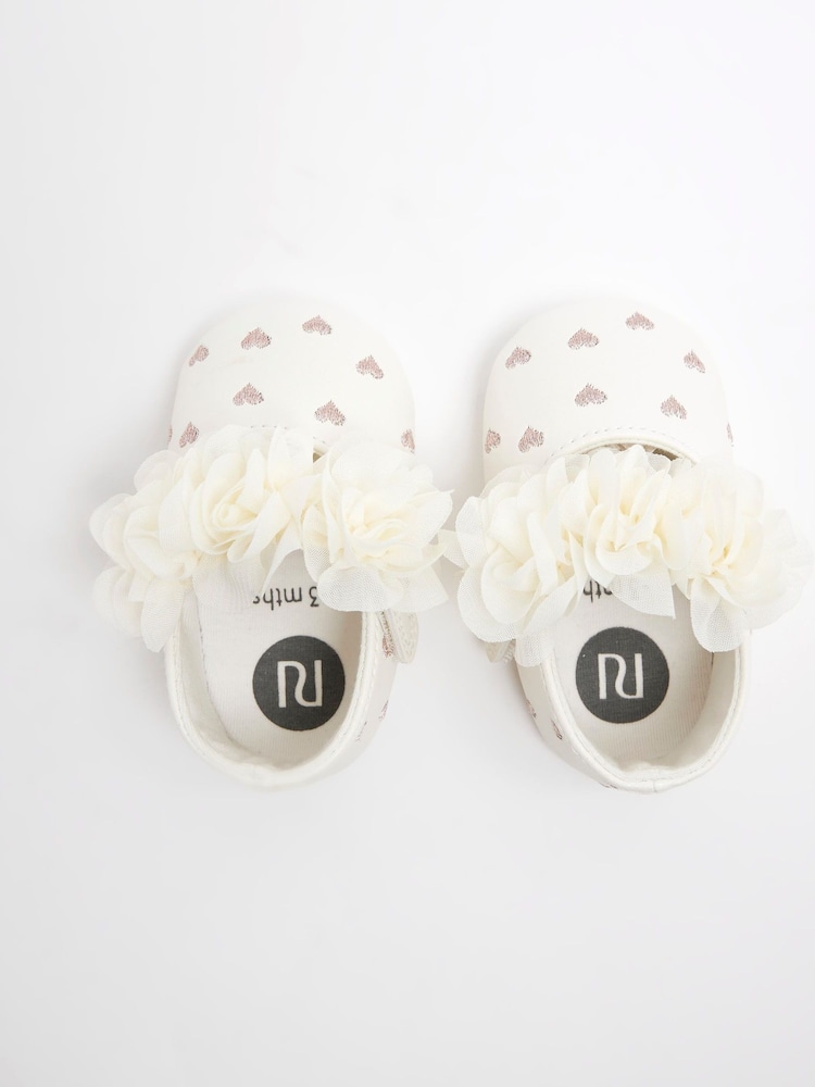 River Island Cream Baby Girls Ruched Ballet Pumps - Image 3 of 5