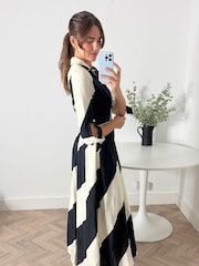 Style Cheat Black Daphne Belted Shirt Dress - Image 3 of 4