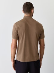 Marrón - Polo de manga corta con ribete de corte estándar - Imagen 3 de 7