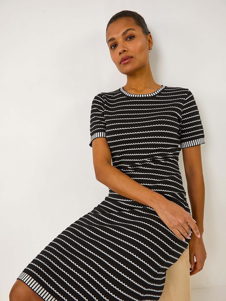 Vestido de malha com estampa de listras romanas - Imagem 1 de 5