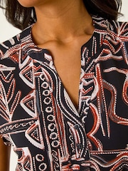 Roman Natural Textured Ikat Print Stretch Top - Image 5 of 5