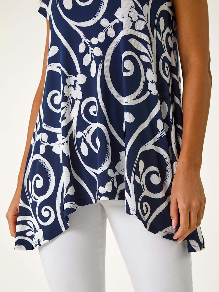 Roman Blue Floral Print Hanky Hem Tunic Top - Image 5 of 5