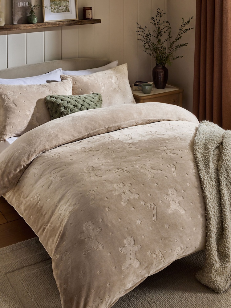 Natural Gingerbread Christmas Fleece Duvet Cover and Pillowcase Set - Image 1 of 4