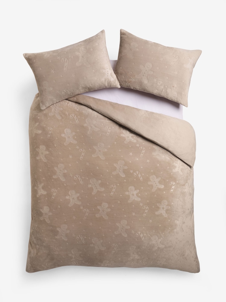 Natural Gingerbread Christmas Fleece Duvet Cover and Pillowcase Set - Image 4 of 4