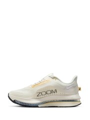 Nike Cream Pegasus Premium Road Running Trainers - Image 4 of 11