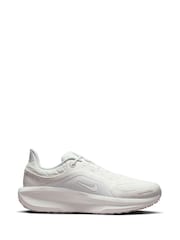 Nike White Winflo 11 GORE-TEX Road Running Trainers - Image 1 of 12