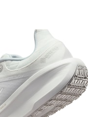 Nike White Winflo 11 GORE-TEX Road Running Trainers - Image 10 of 12