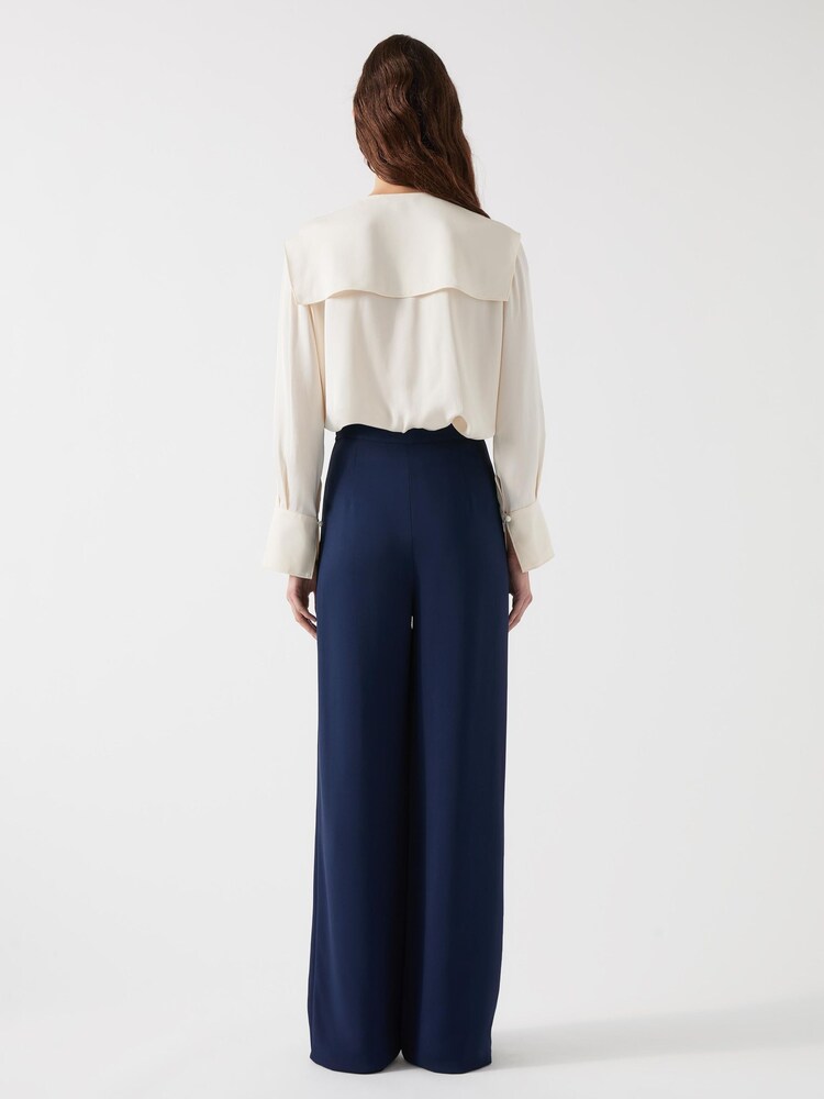 LK Bennett Viscose Blend Olive Crepe Sailor Trousers - Imagen 2 de 4 LK Bennett Viscose Blend Olive Crepe Sailor Trousers - Imagen 2 de 4