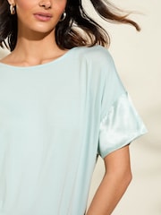 Friends Like These Mint Green Short Sleeve Satin Trim Tunic - Image 4 of 5