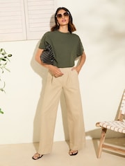 Caqui - Friends Like These Button Detail Short Sleeve Tunic - Imagem 2 de 4