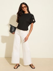 Preto - Friends Like These Button Detail Short Sleeve Tunic - Imagem 2 de 4