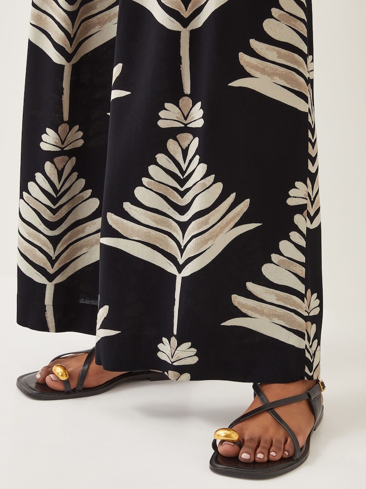 Monsoon Black Pamela Leaf Print Wide Leg Trousers - Image 4 of 4