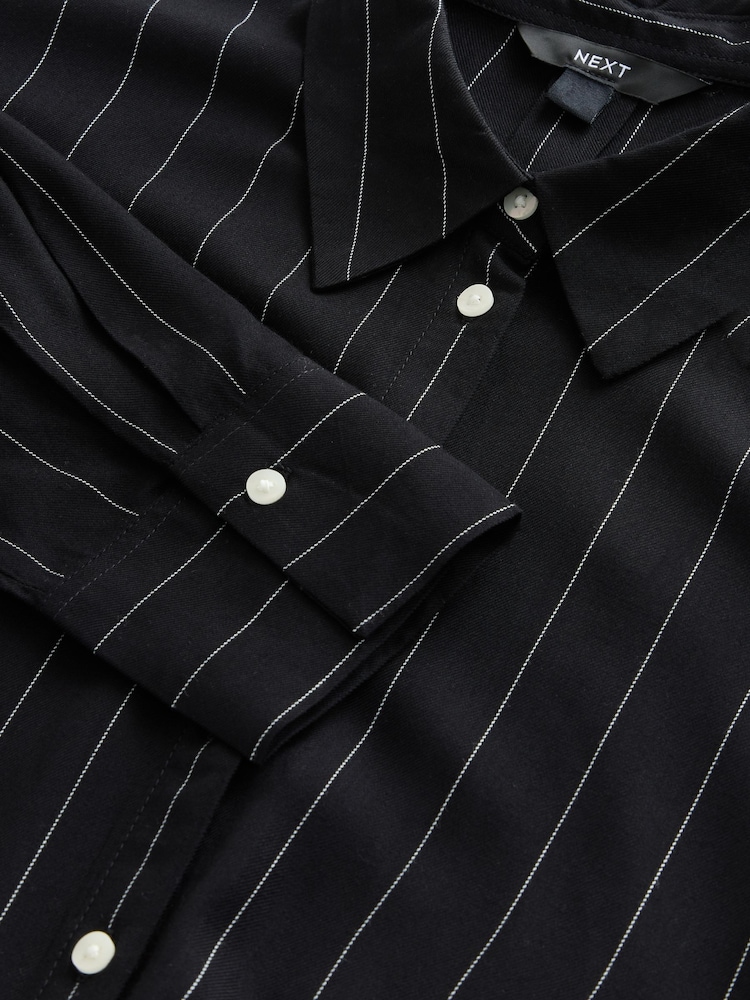 Black & White Pinstripe - Long Sleeve Tie Waist Shirt Dress - Imagem 3 de 3