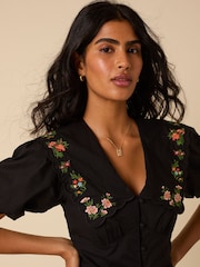 Vestido mini Betty bordado Nobodys Child - Imagem 5 de 6