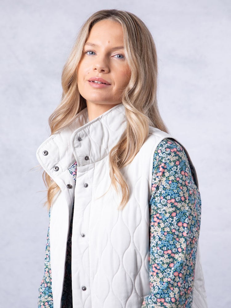 Lakeland Clothing Cream Stella Quilted Gilet - Image 6 of 9