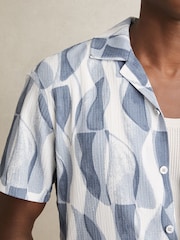 Reiss Soft Blue Taro Printed Textured Cuban-Collar Shirt - Image 4 of 6