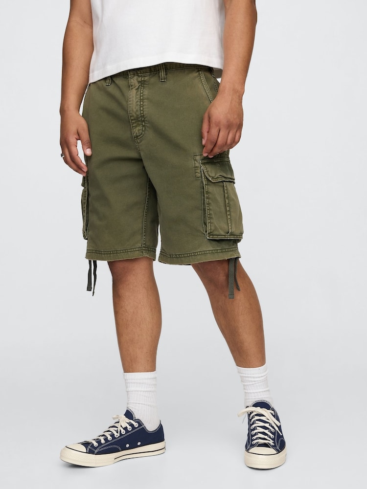 Оливково-зеленые - Gap Twill Cargo Baggy Shorts - Изображение 1 из 5