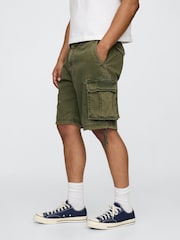 Оливково-зеленые - Gap Twill Cargo Baggy Shorts - Изображение 3 из 5