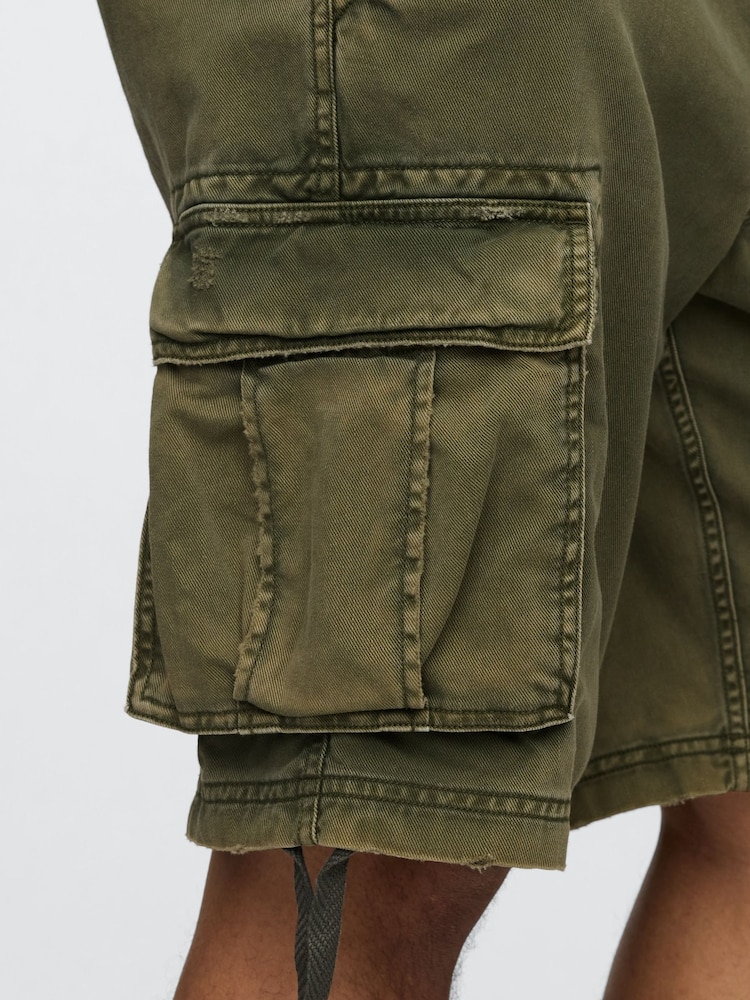 Gap Olive Green Twill Cargo Baggy Shorts - Image 5 of 5 Gap Olive Green Twill Cargo Baggy Shorts - Image 5 of 5