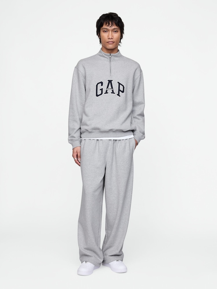 Gap Grey Baggy Straight Leg Joggers - Image 1 of 5 Gap Grey Baggy Straight Leg Joggers - Image 1 of 5