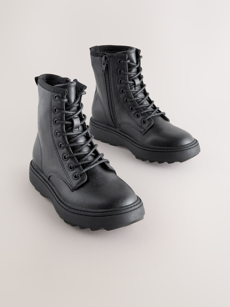 Schwarz - Knöchelhohe Stiefel mit warmem Futter und Schnürung - Bild 2 von 5