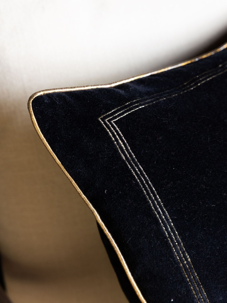 Rockett St George Slogan Velvet Embroidered Cushion - Bild 4 von 4