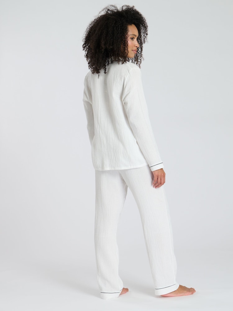 Loungeable Crinkle Traditional Long Sleeve Pyjamas Set - صورة 2 من 4
