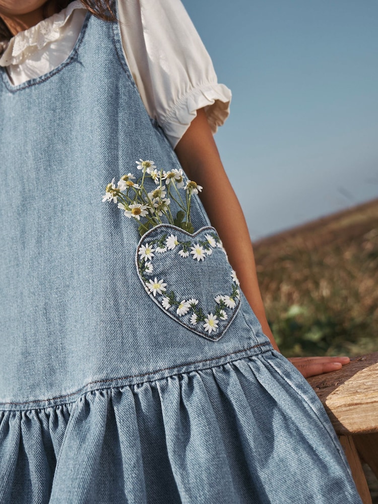Boden Heart Pocket Pinafore Dress - Bild 2 von 4 Boden Heart Pocket Pinafore Dress - Bild 2 von 4