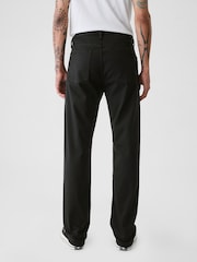 Черный - Gap Everyday Straight Fit Jeans - Изображение 2 из 5