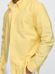 Gap Yellow Classic Oxford Shirt In Standard Fit - Image 4 of 5