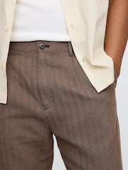 Gap Brown Linen-Cotton 90s Loose Pleated Chinos - Image 5 of 5