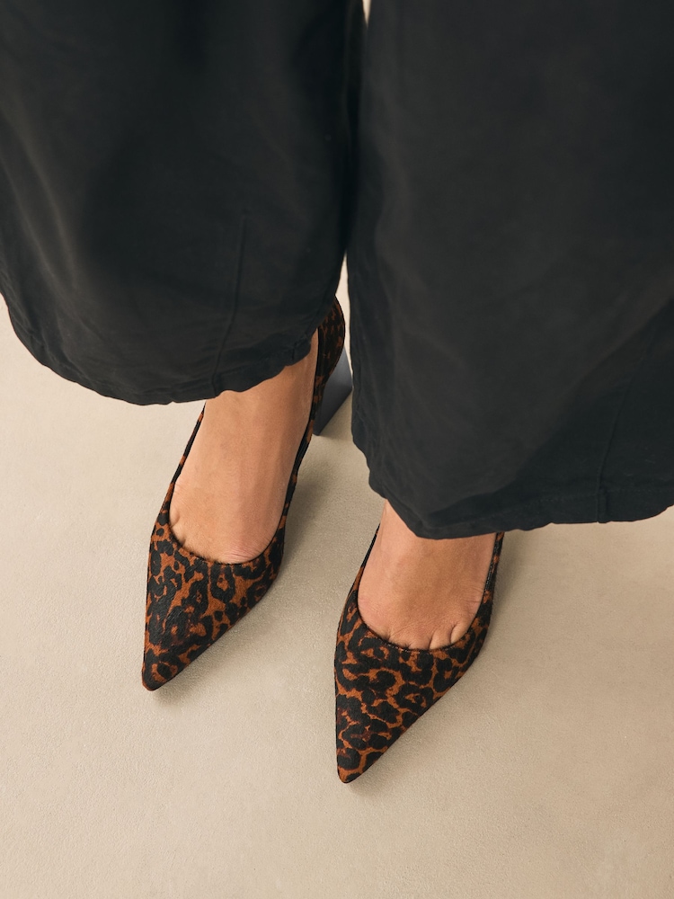 Leopardo - Forever Comfort® Leather Block Court Heels - Imagen 1 de 9 Leopardo - Forever Comfort® Leather Block Court Heels - Imagen 1 de 9