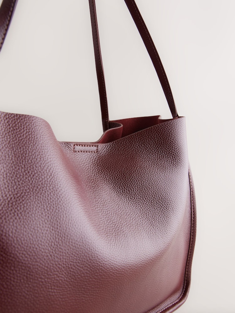 Berry Leather Hand Held Bag - Image 4 of 4