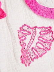 River Island White Girls Embroidered Shorts Set - Image 4 of 4