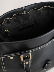 Black Leather Buckle Hand Held Bag - Image 3 of 5
