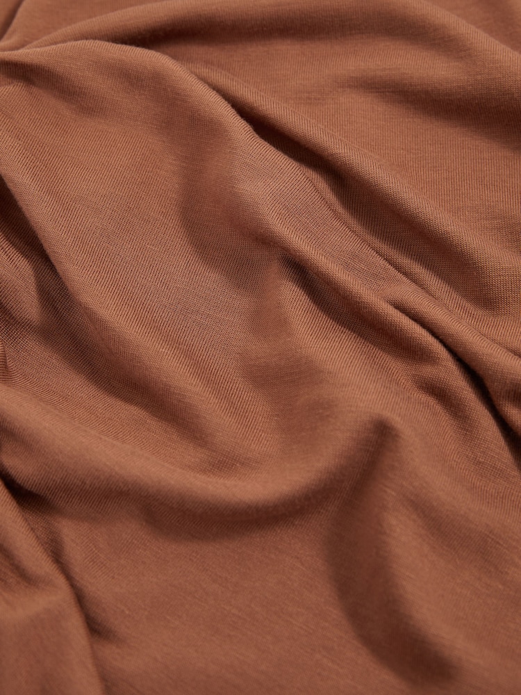 Reiss Brown Aaliyah Ruched Jersey Midi Dress - Image 7 of 7