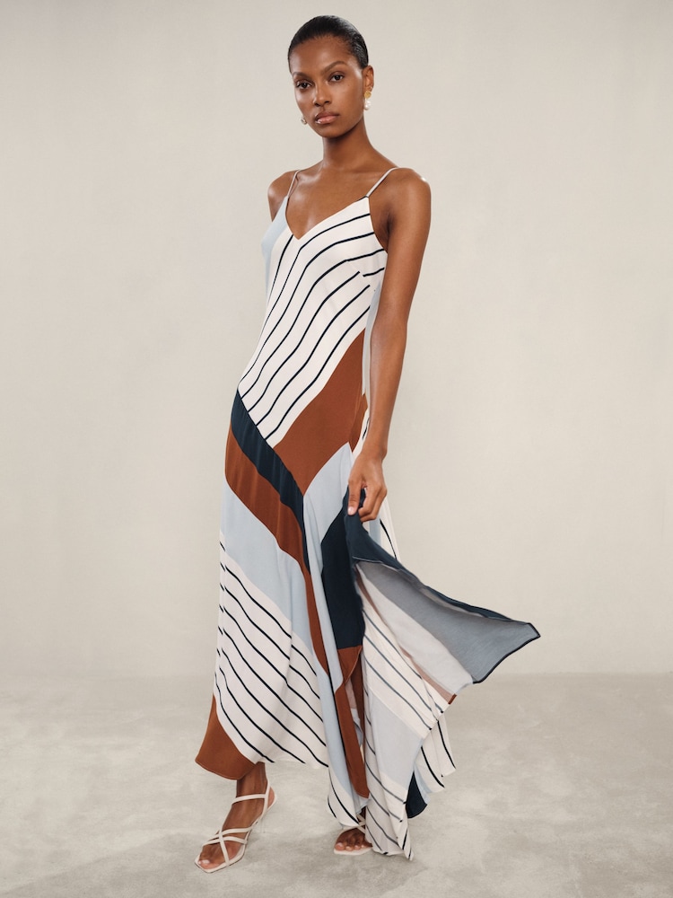 Blau/Braun - Reiss – Hallia – Maxikleid mit Streifenprint und Zipfelsaum - Bild 1 von 5 Blau/Braun - Reiss – Hallia – Maxikleid mit Streifenprint und Zipfelsaum - Bild 1 von 5