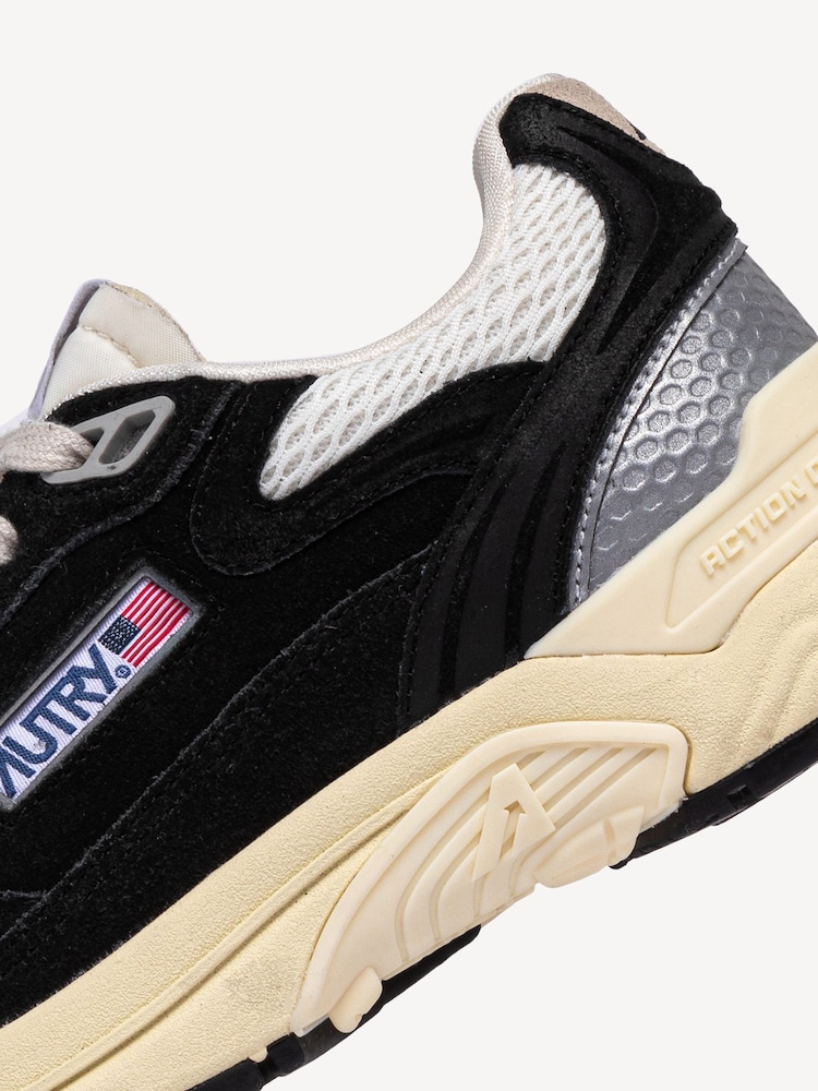 AUTRY Black Hyperway Low Trainers - Image 6 of 6 AUTRY Black Hyperway Low Trainers - Image 6 of 6