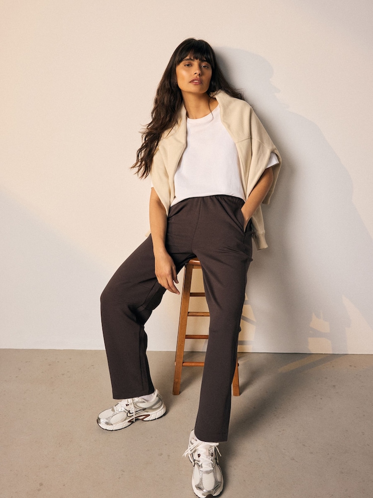 Marrón chocolate - Premium Heavyweight Slinky Barrel Leg Joggers - Imagen 2 de 8 Marrón chocolate - Premium Heavyweight Slinky Barrel Leg Joggers - Imagen 2 de 8