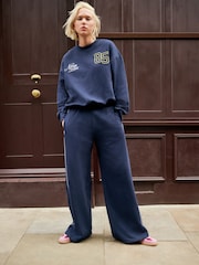 Azul marino - Graphic New York City Crewneck Sweatshirt - Imagen 3 de 9