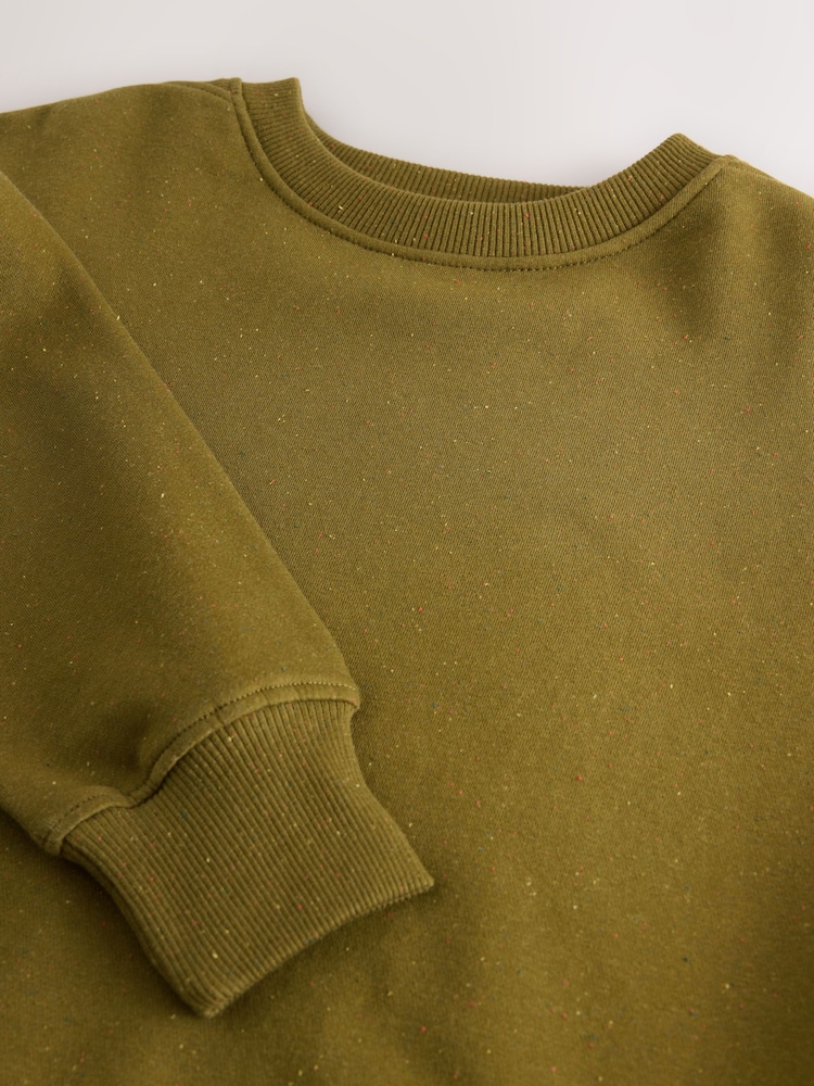 Olivgrün - Essentials lang geschnittenes Sweatshirt in Relaxed-Fit - Bild 8 von 8 Olivgrün - Essentials lang geschnittenes Sweatshirt in Relaxed-Fit - Bild 8 von 8